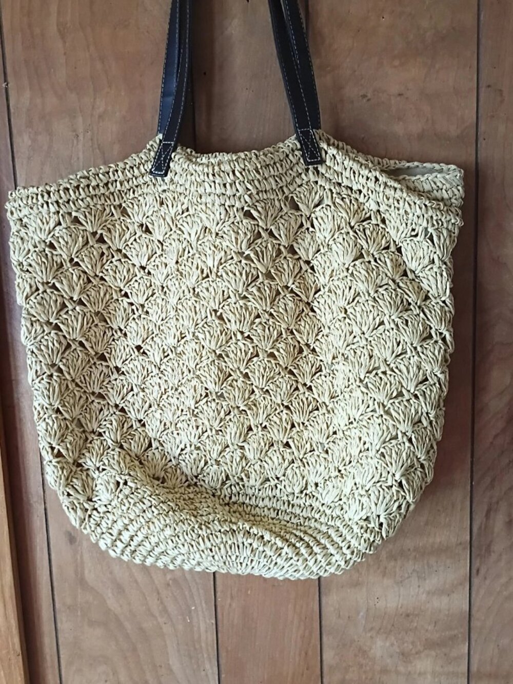 Izod Straw Tote Beach Bag / Summer Purse lightweight, roomy, casual style
